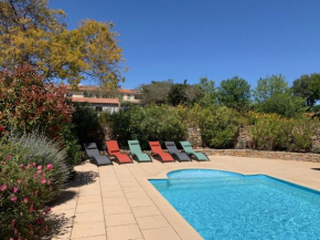 Villa 4 Etoiles Climatisée, Piscine, Parking
